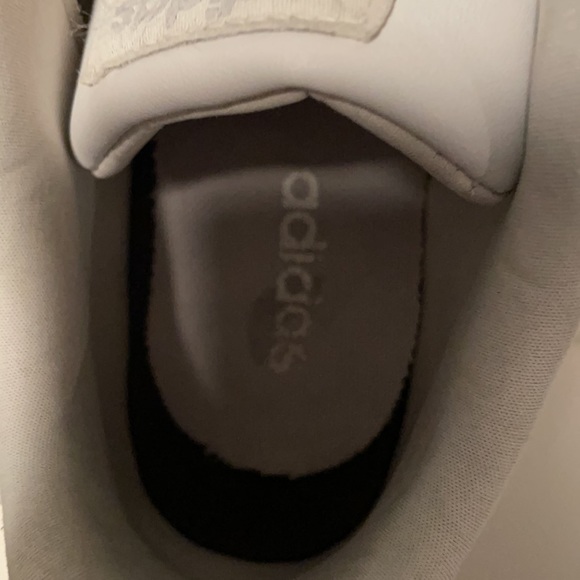 Adidas white and silver shoes - Picture 8 of 8